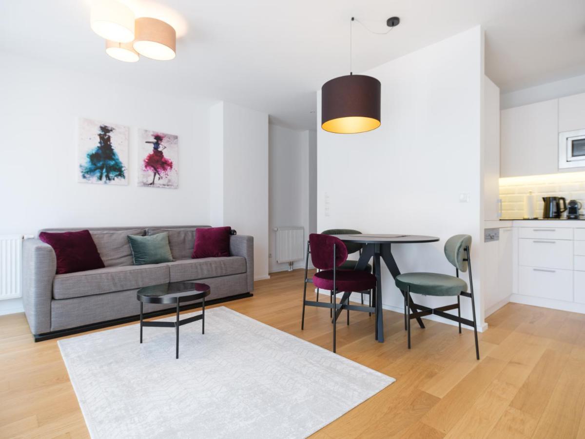 Myfavorit Apartments - Spacious Apartments Next To Puplic Transport U1 Direct Connection To Citycenter Vienna Exterior photo