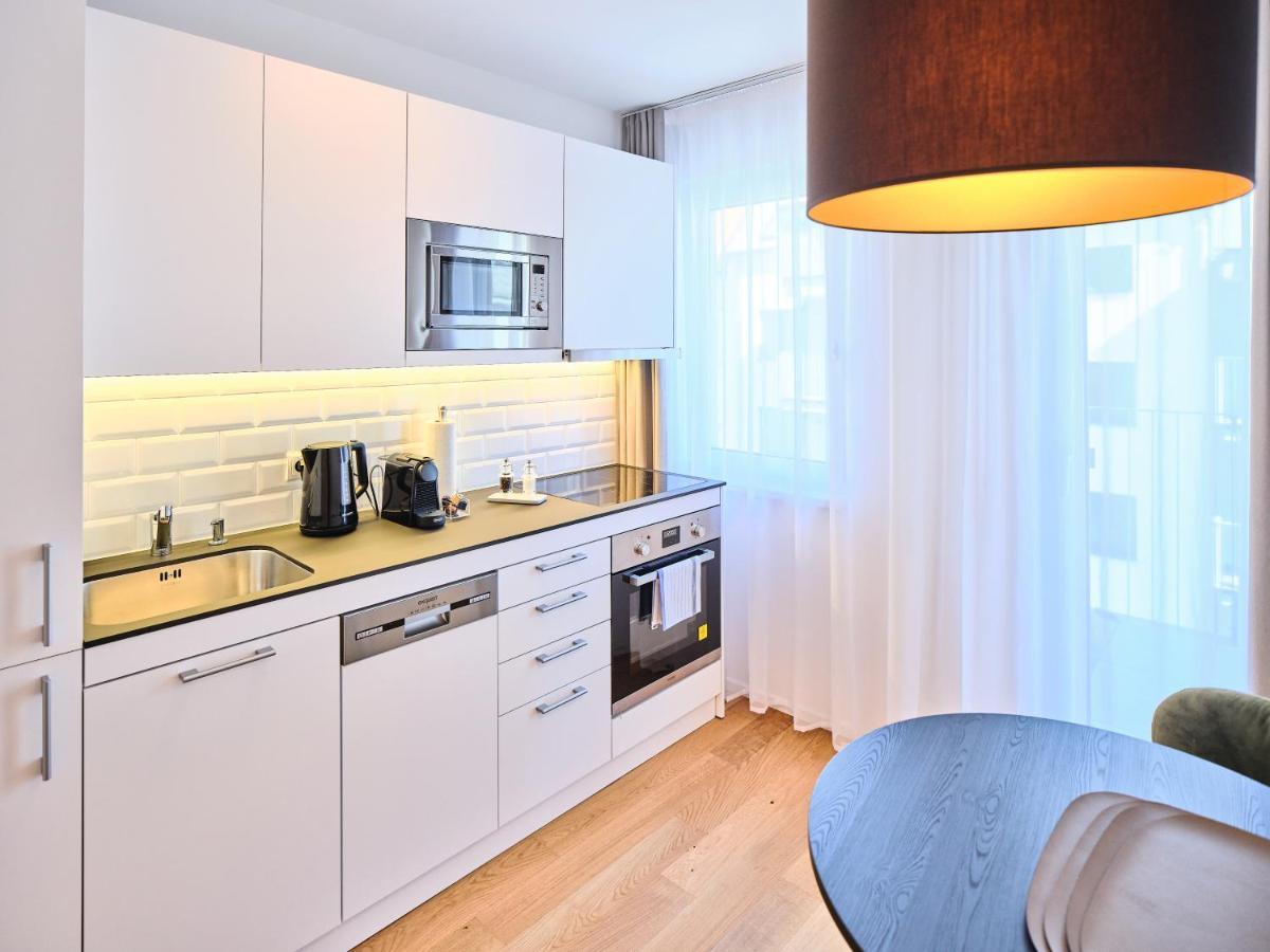 Myfavorit Apartments - Spacious Apartments Next To Puplic Transport U1 Direct Connection To Citycenter Vienna Exterior photo
