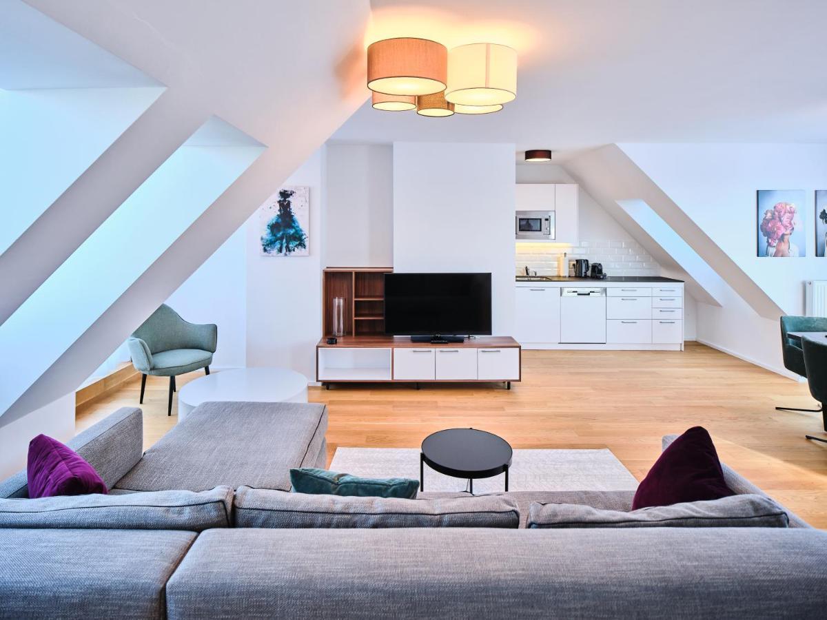 Myfavorit Apartments - Spacious Apartments Next To Puplic Transport U1 Direct Connection To Citycenter Vienna Exterior photo