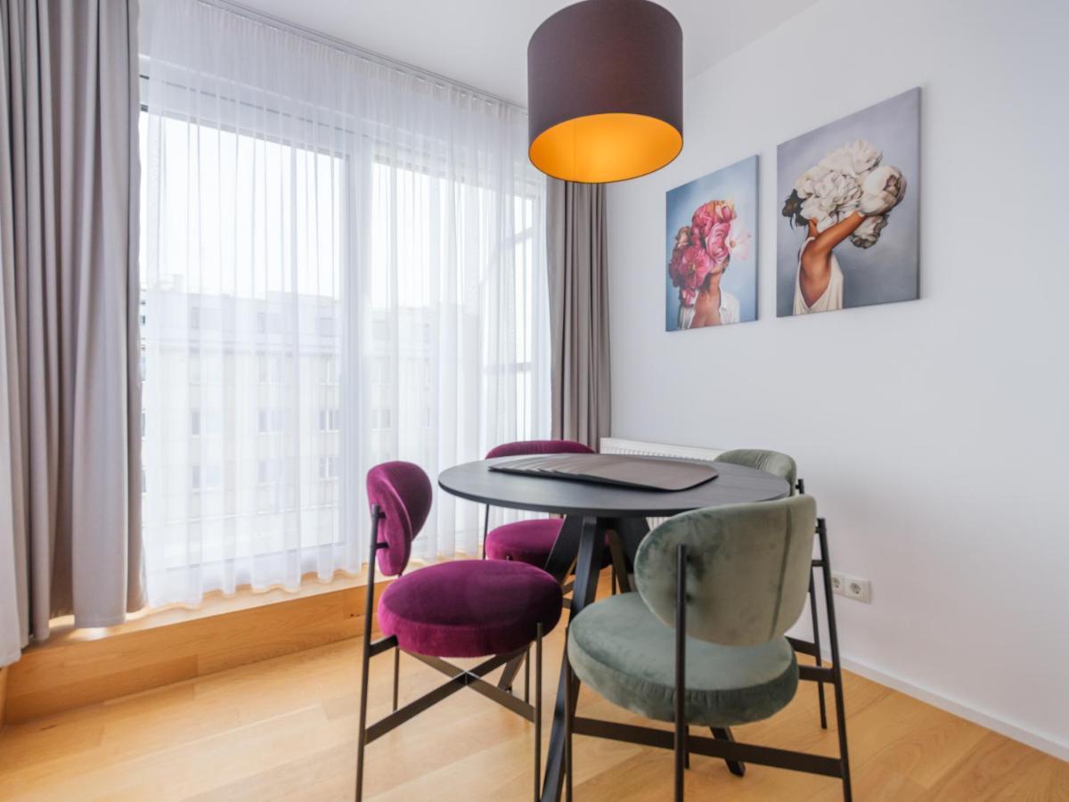 Myfavorit Apartments - Spacious Apartments Next To Puplic Transport U1 Direct Connection To Citycenter Vienna Exterior photo