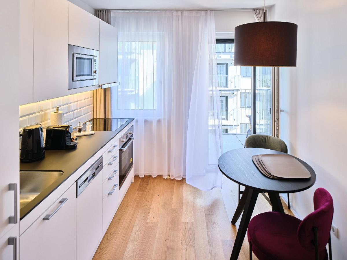 Myfavorit Apartments - Spacious Apartments Next To Puplic Transport U1 Direct Connection To Citycenter Vienna Exterior photo