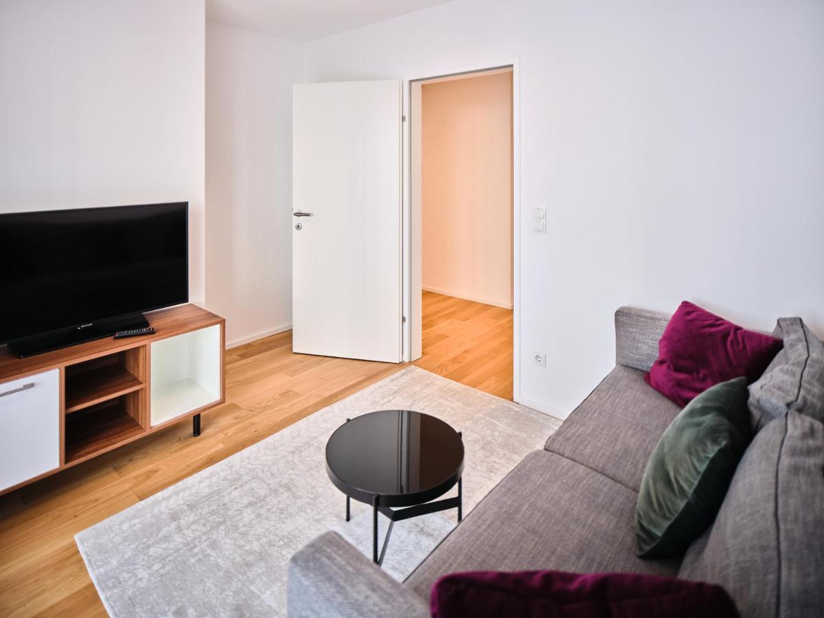 Myfavorit Apartments - Spacious Apartments Next To Puplic Transport U1 Direct Connection To Citycenter Vienna Exterior photo