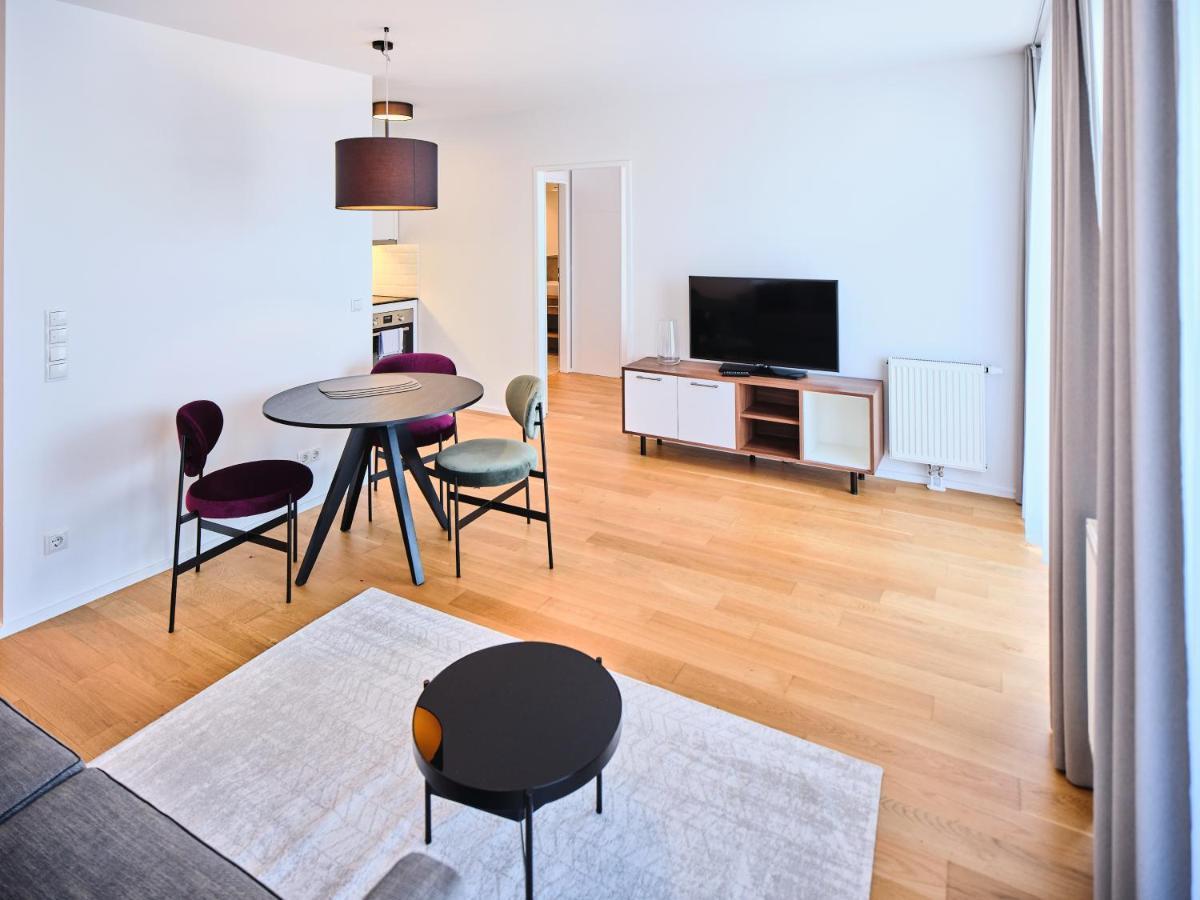 Myfavorit Apartments - Spacious Apartments Next To Puplic Transport U1 Direct Connection To Citycenter Vienna Exterior photo