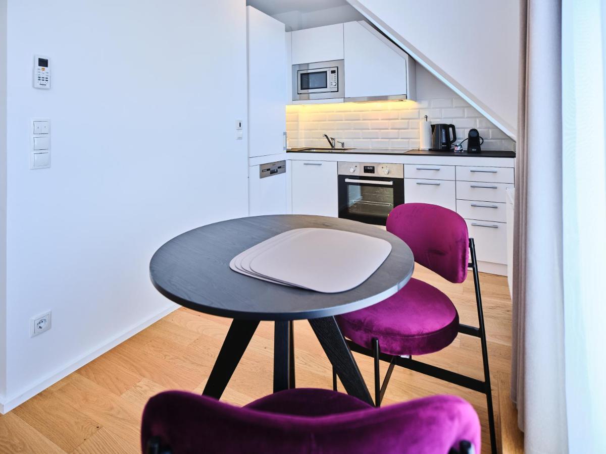 Myfavorit Apartments - Spacious Apartments Next To Puplic Transport U1 Direct Connection To Citycenter Vienna Exterior photo