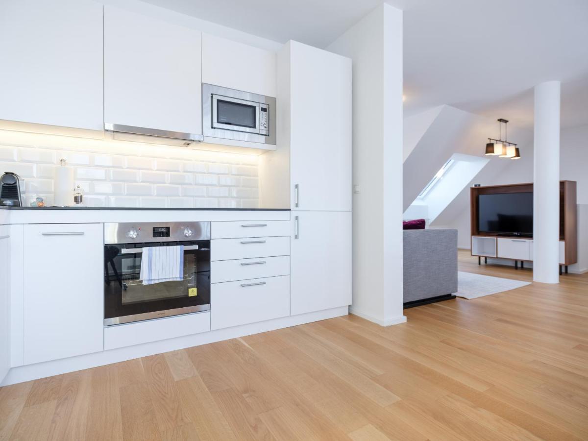 Myfavorit Apartments - Spacious Apartments Next To Puplic Transport U1 Direct Connection To Citycenter Vienna Exterior photo