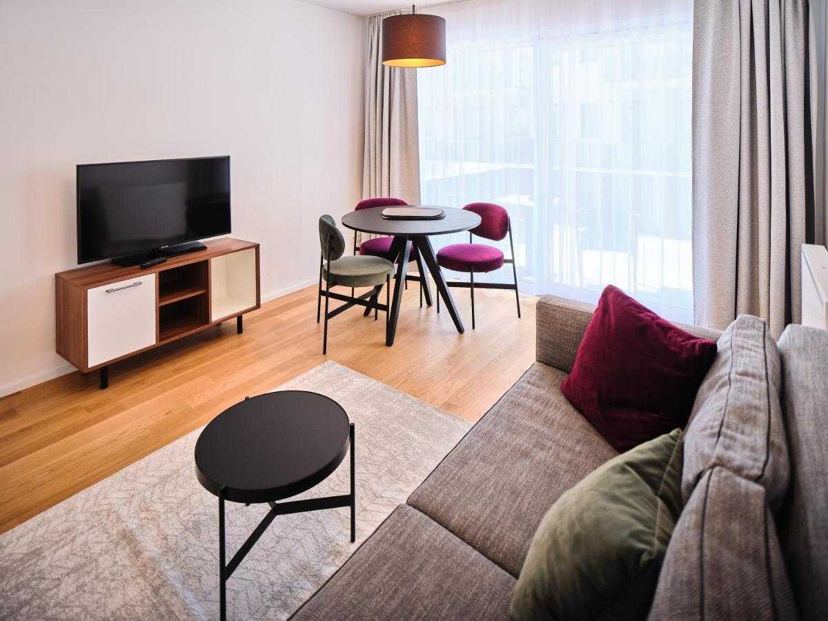 Myfavorit Apartments - Spacious Apartments Next To Puplic Transport U1 Direct Connection To Citycenter Vienna Exterior photo
