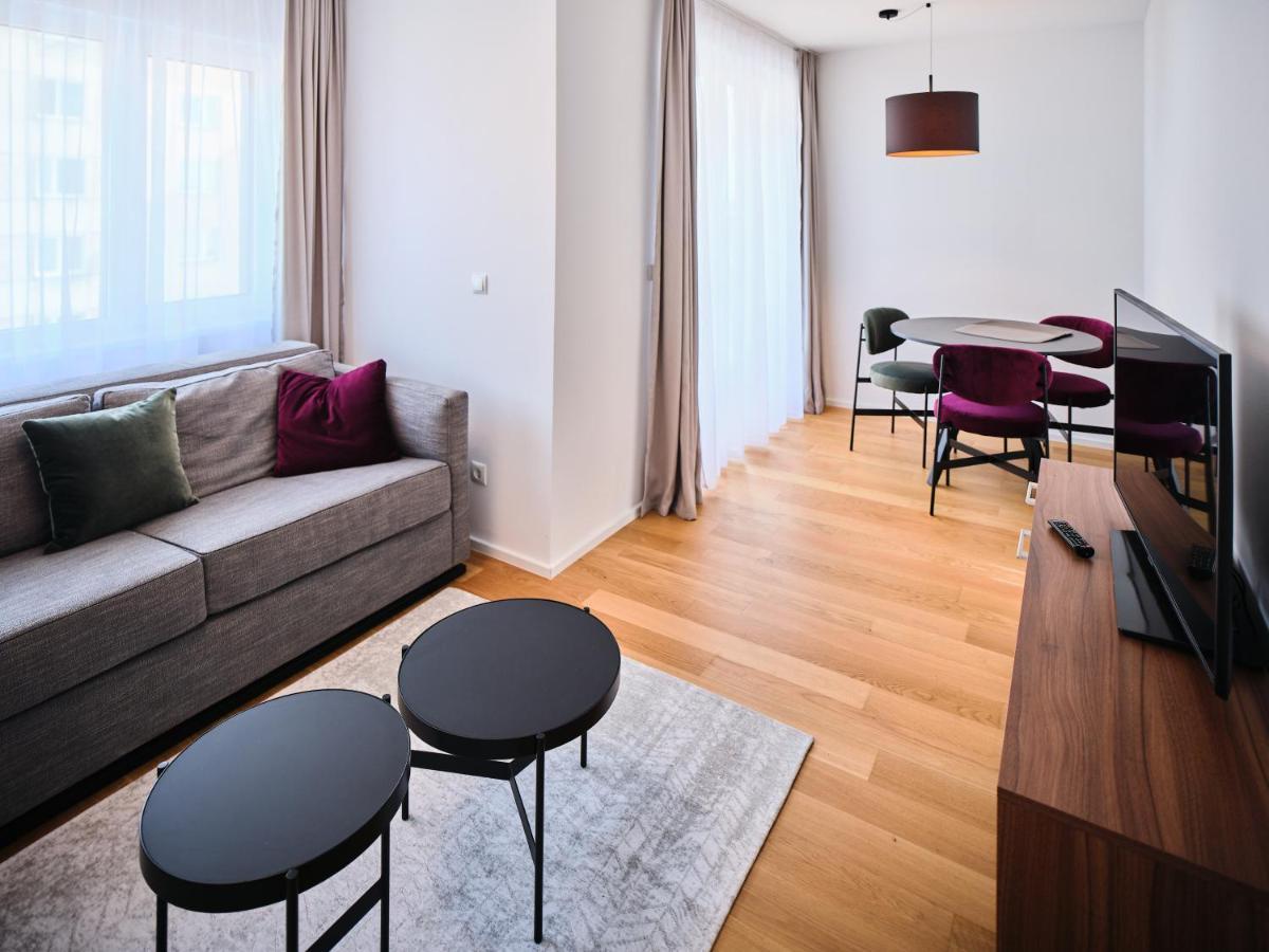 Myfavorit Apartments - Spacious Apartments Next To Puplic Transport U1 Direct Connection To Citycenter Vienna Exterior photo